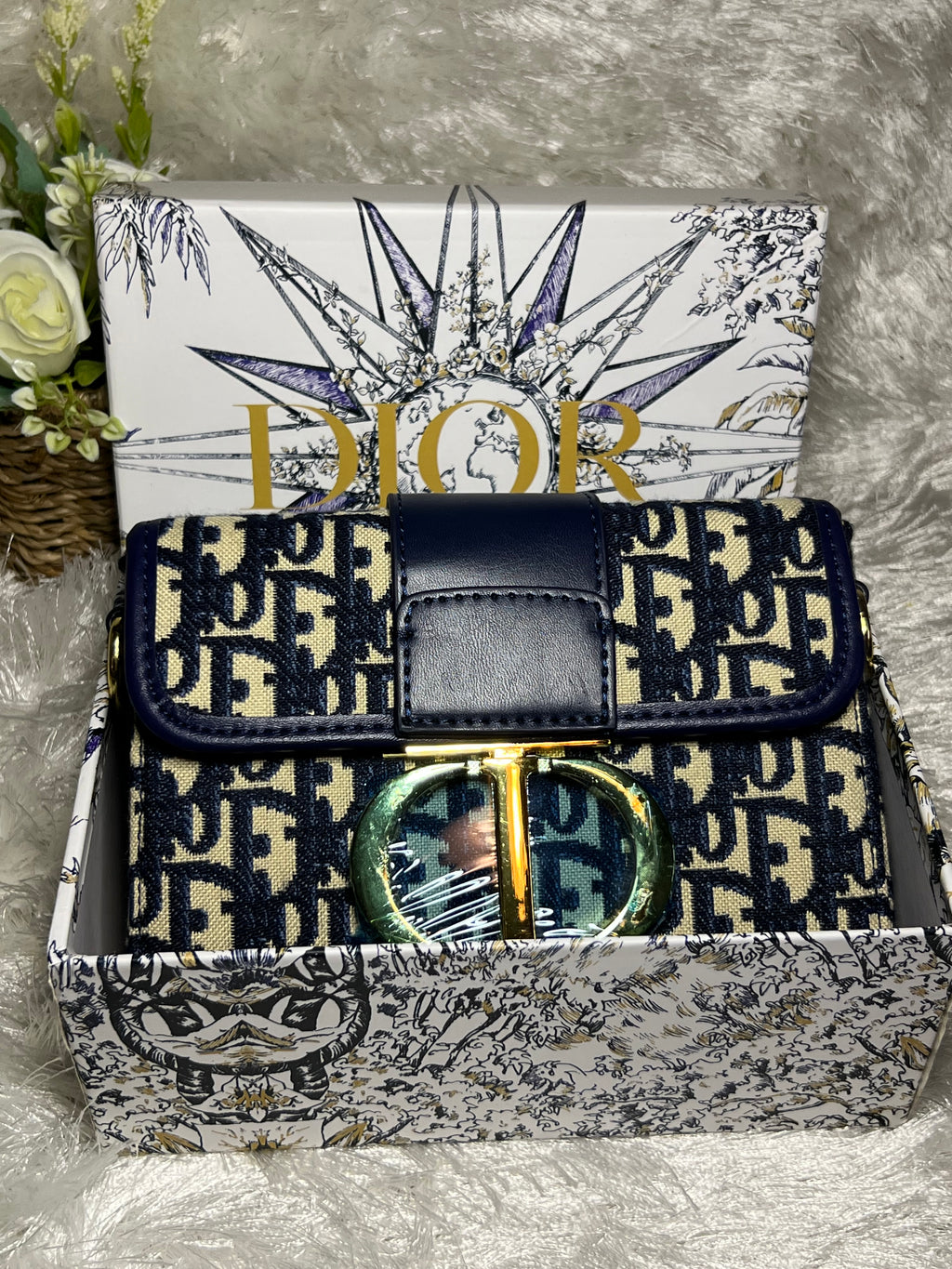 DoR Blue handbag ( Damaged box)