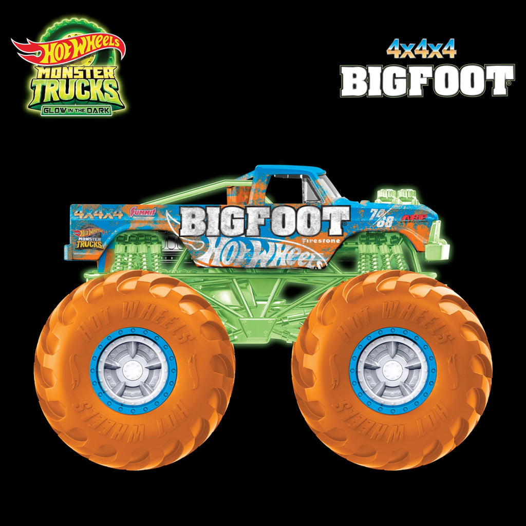 Hot Wheels Monster Trucks Die-Cast 1:64 Scale Toy Truck that Glows in the Dark (Styles May Vary)