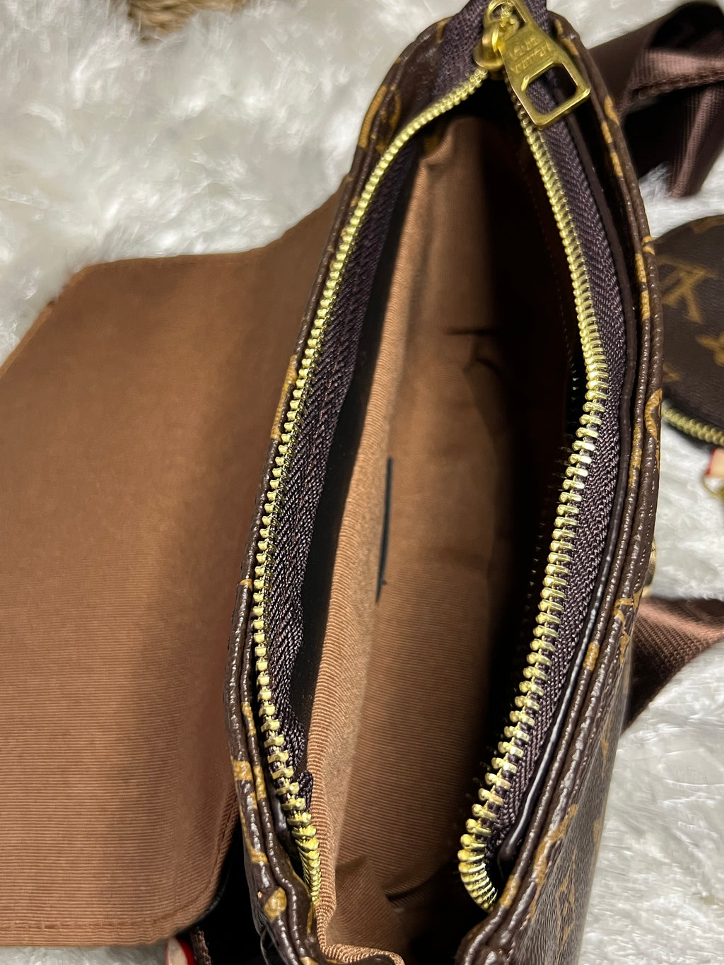 Big LVvv Sugar Handbag