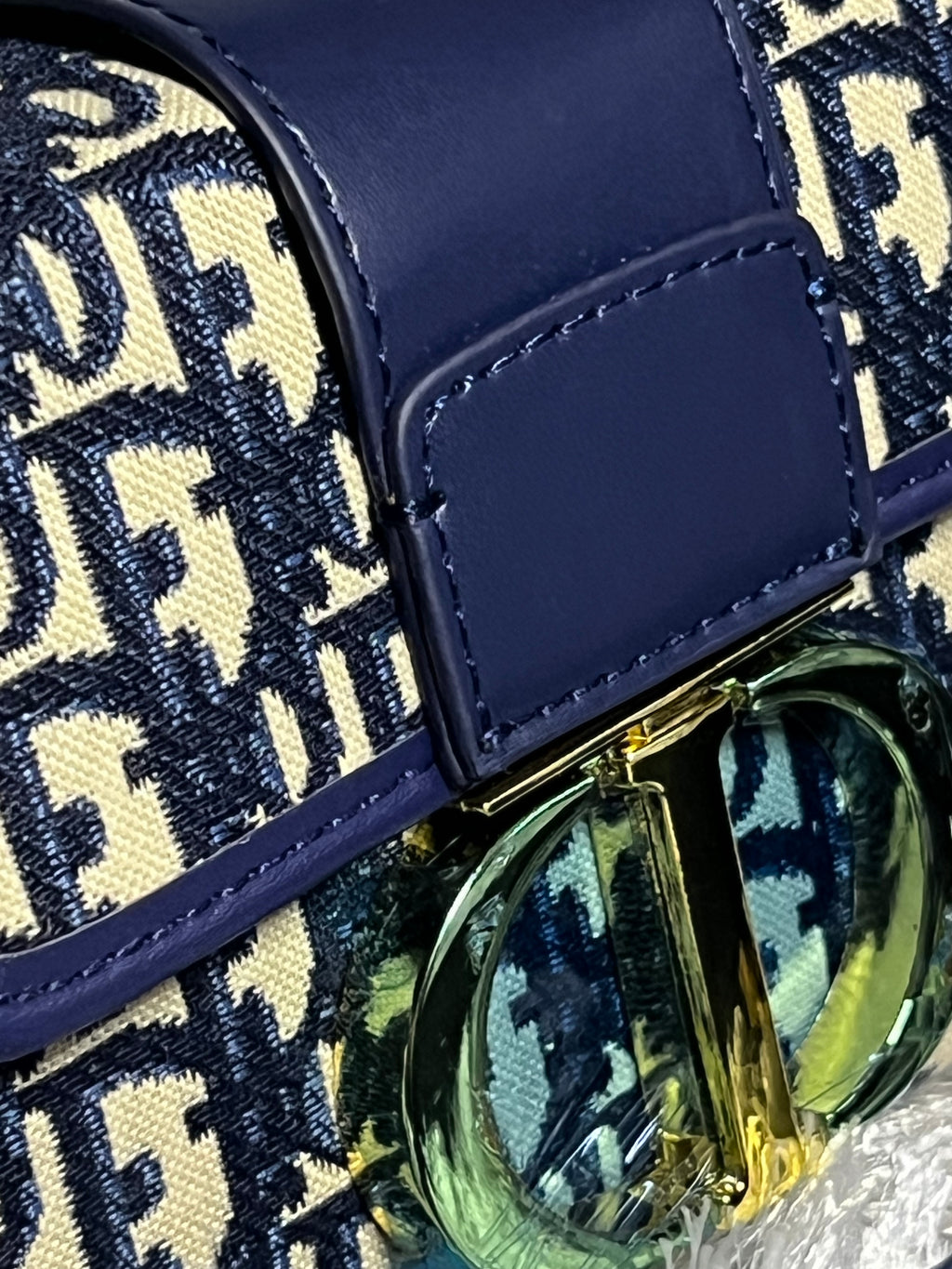 DoR Blue handbag ( Damaged box)