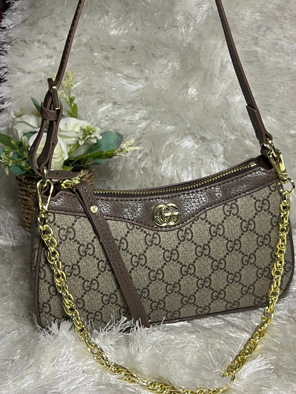 Elegant Brown GGG Handbag