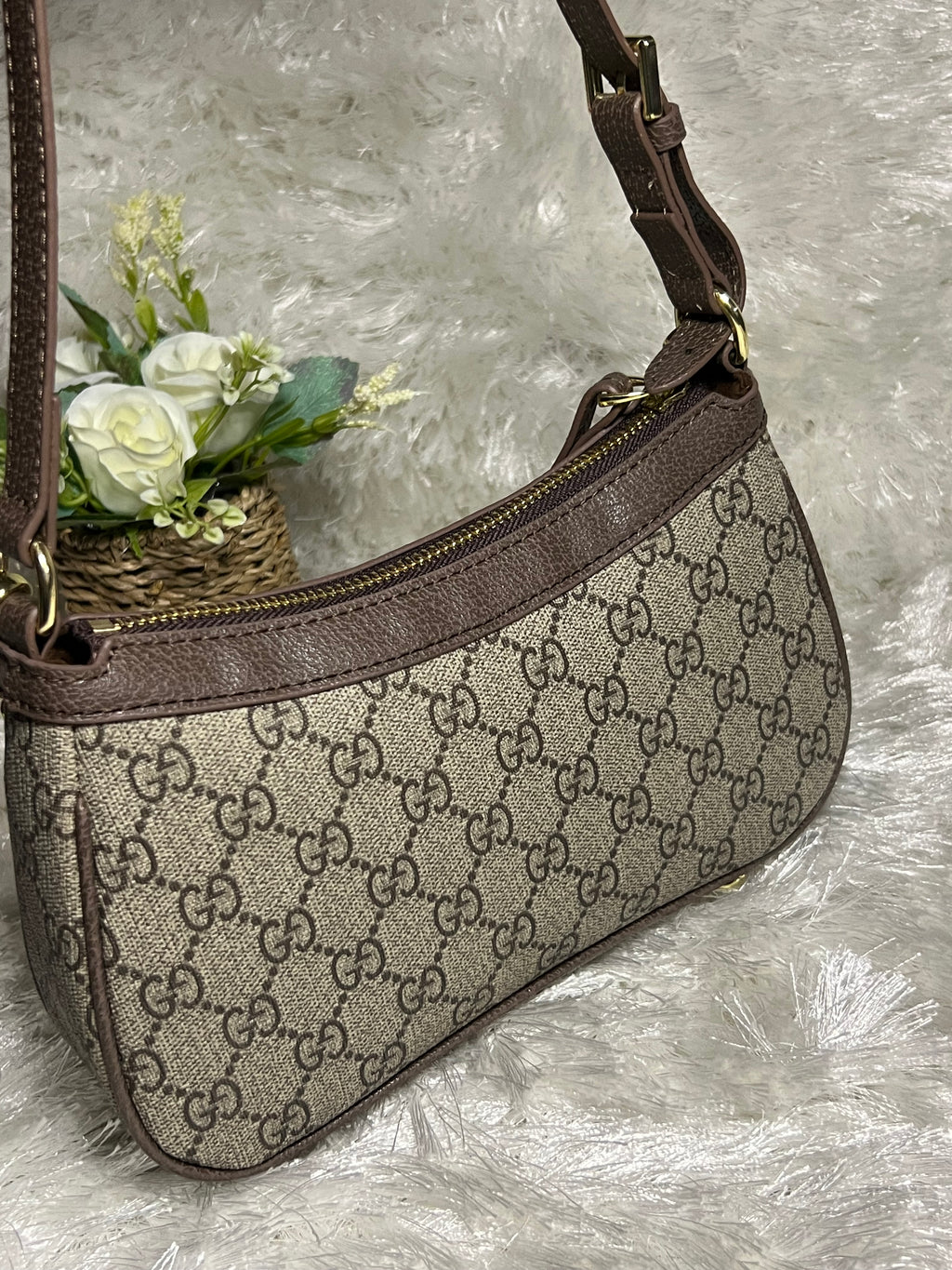 Elegant Brown GGG Handbag