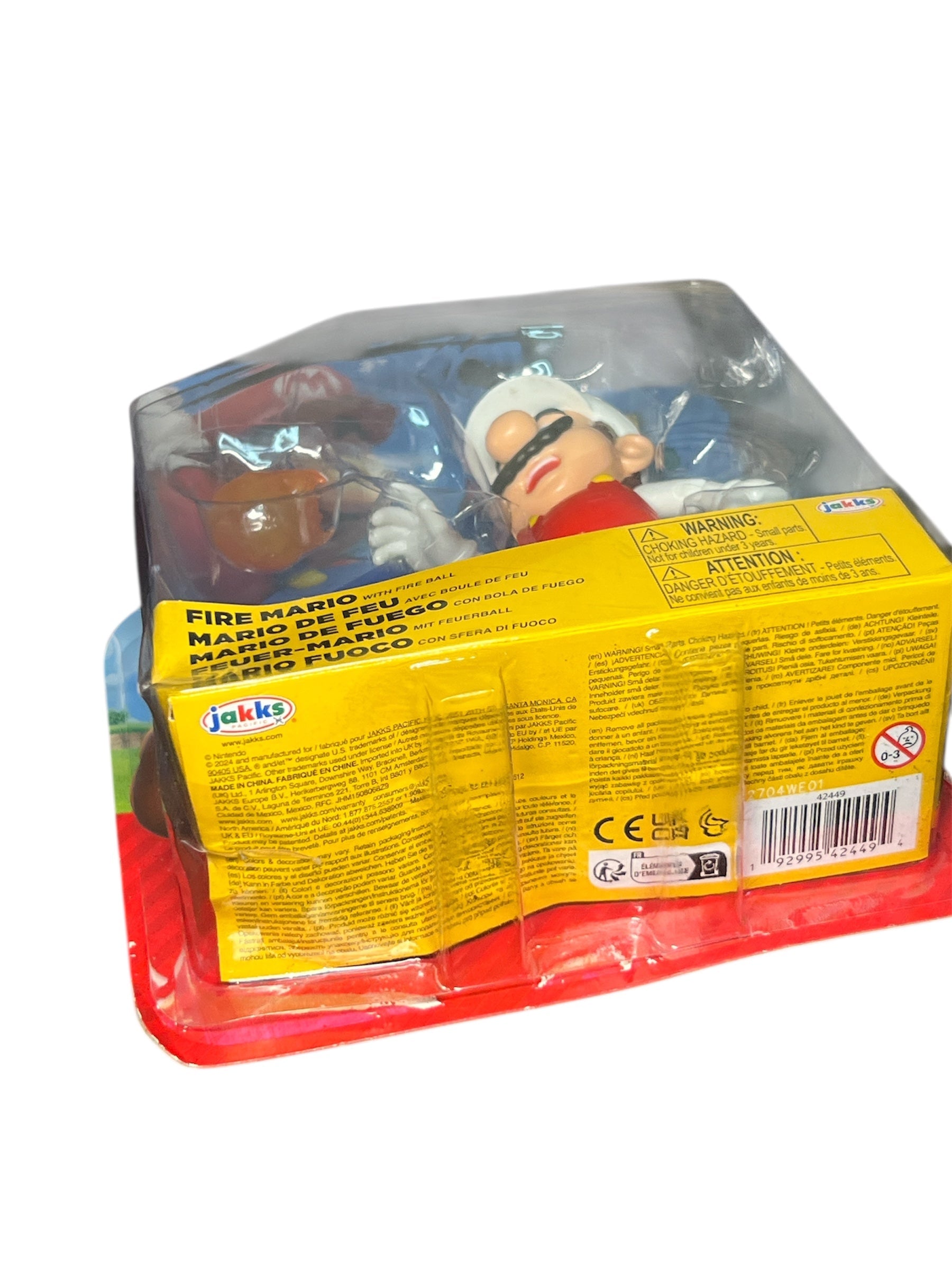 World of Nintendo Wave 41 Fire Mario Action Figure (with Fireball) DAMAGED BOX