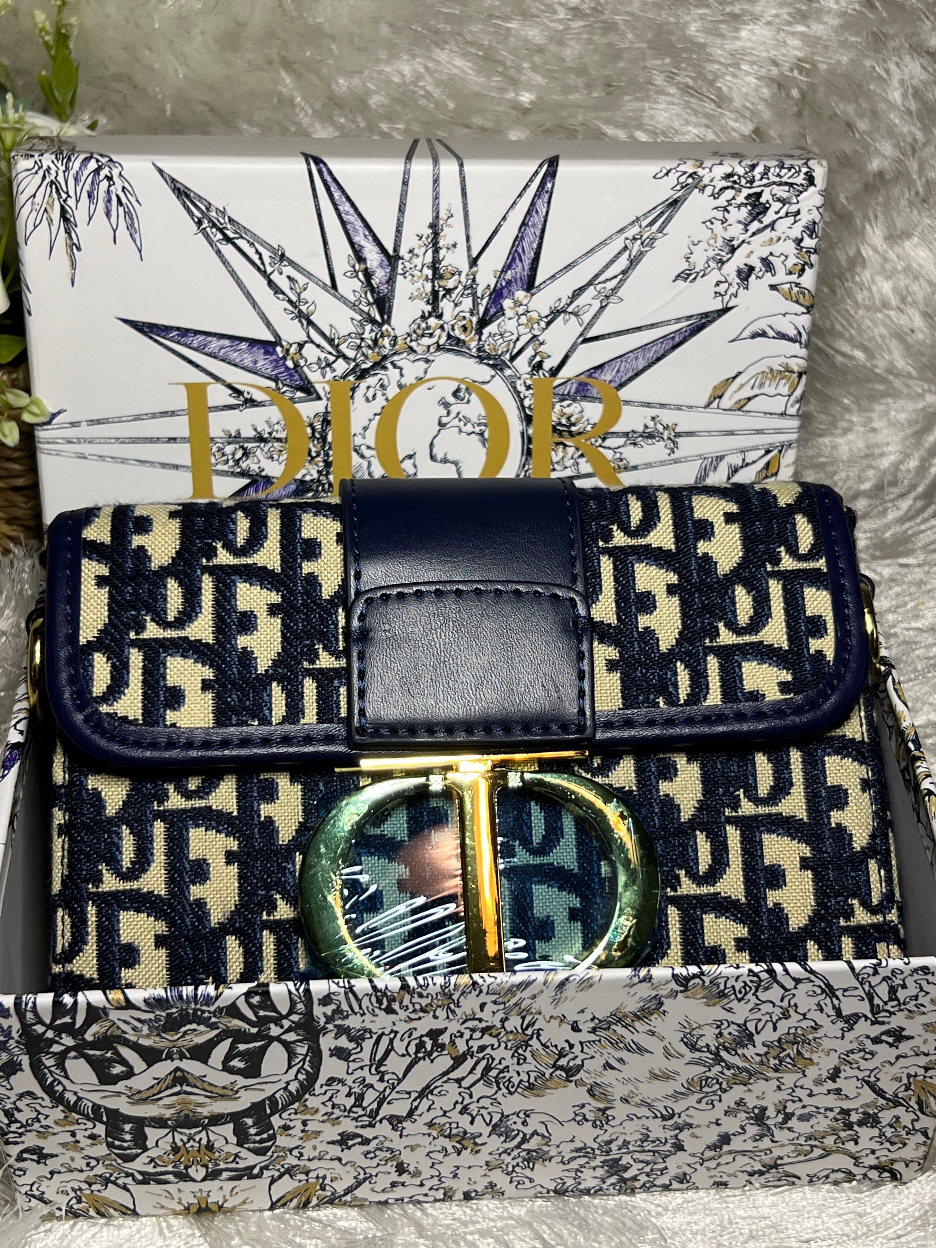 DoR Blue handbag ( Damaged box)