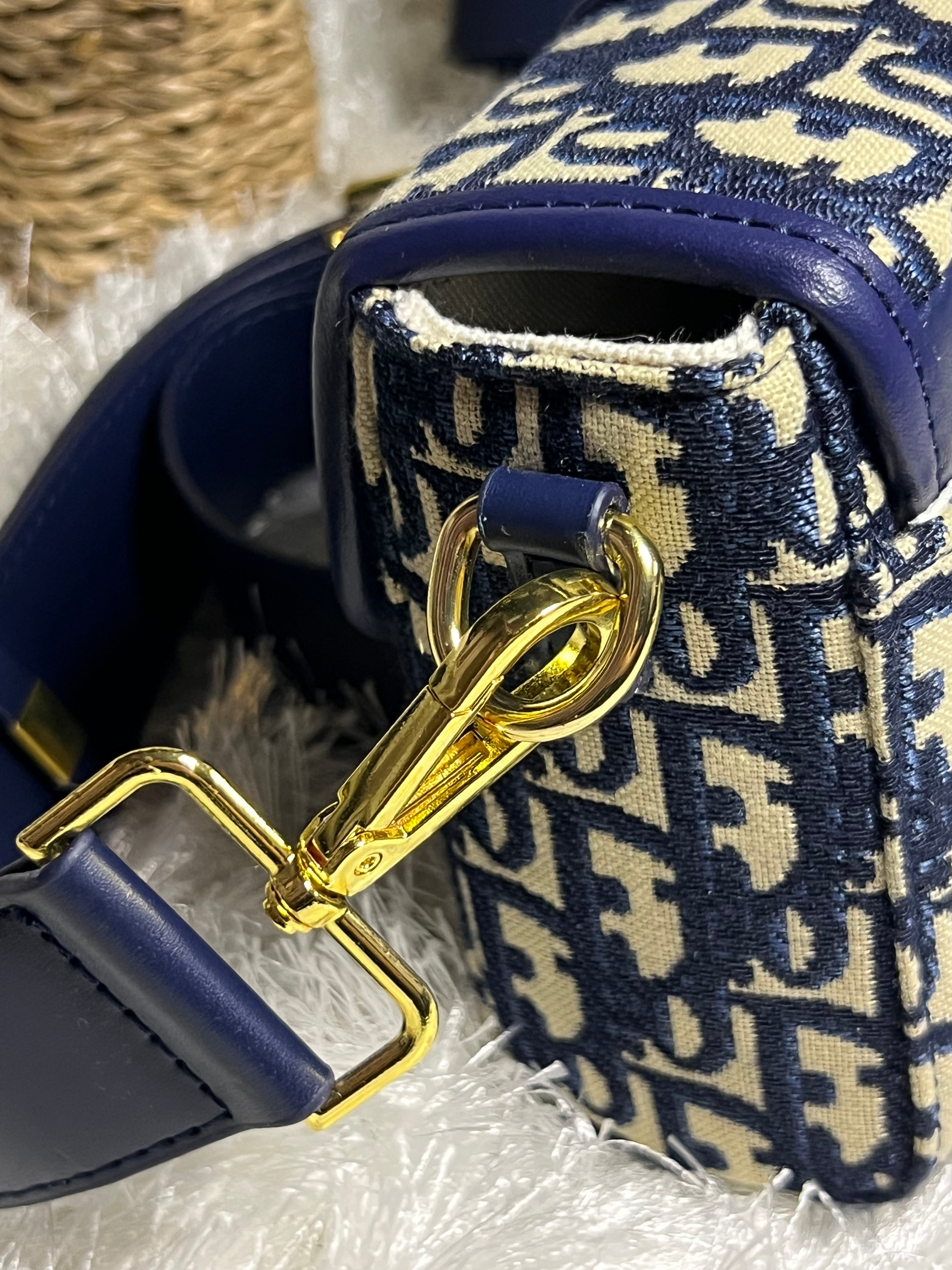 DoR Blue handbag ( Damaged box)