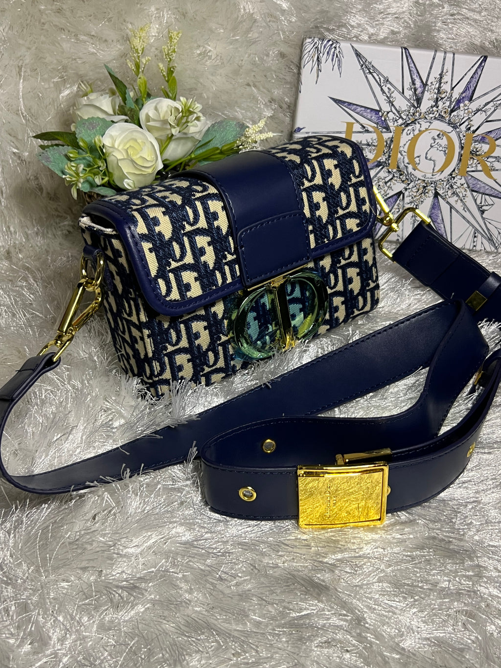 DoR Blue handbag ( Damaged box)