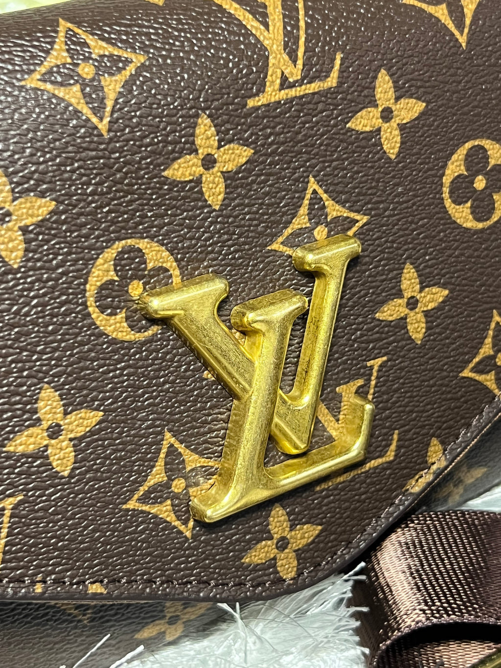 Big LVvv Sugar Handbag