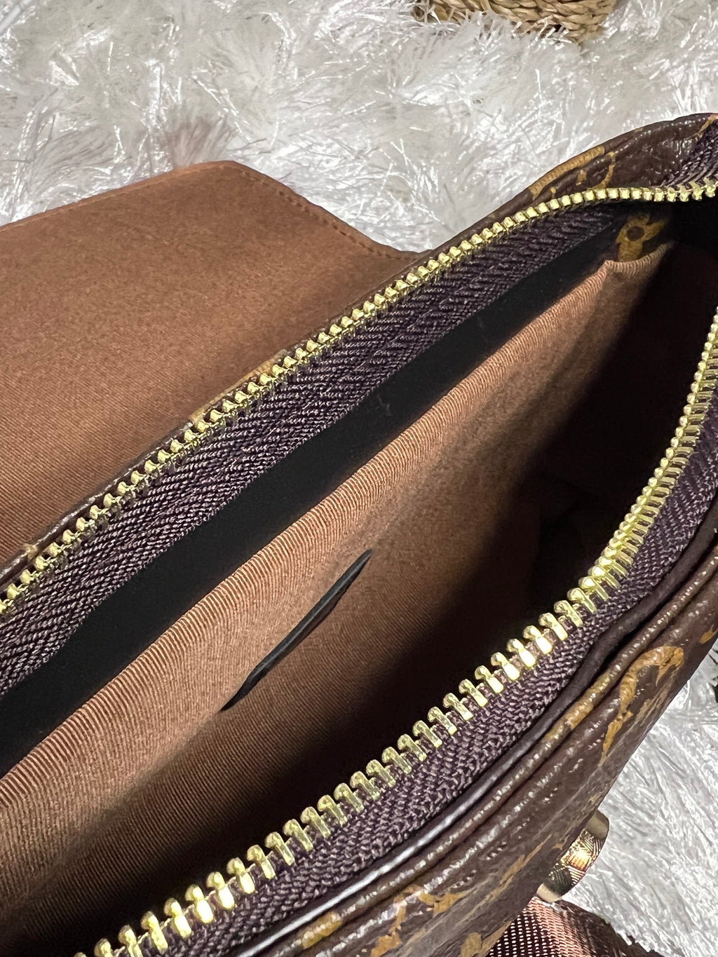 Big LVvv Sugar Handbag