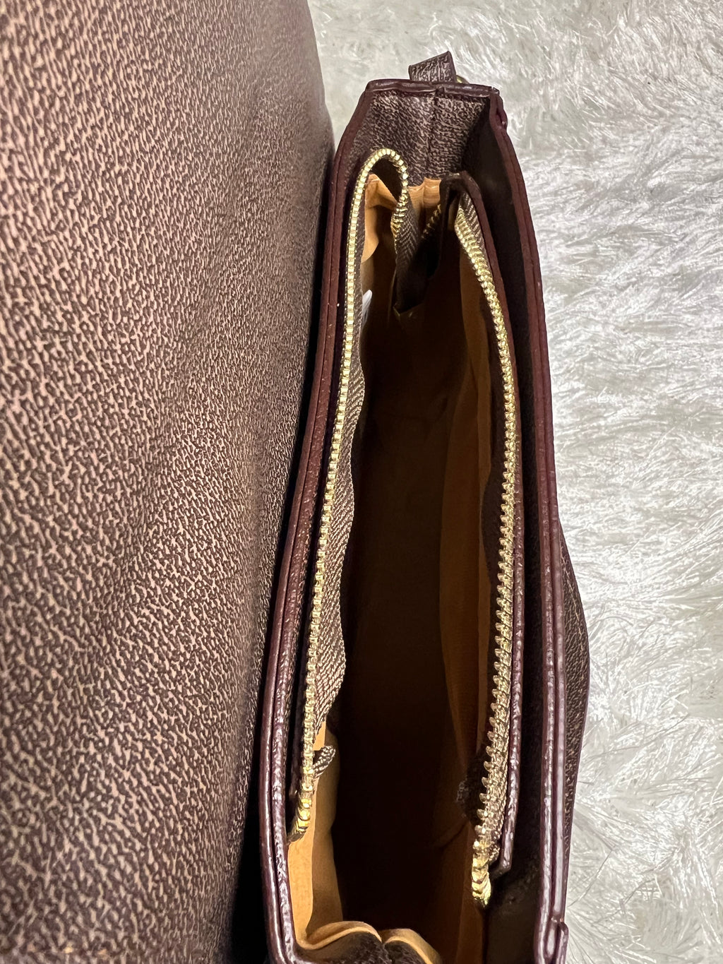 Reg GG Line Handbag
