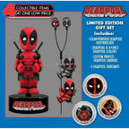 Marvel - Deadpool Gift Set (Body Knocker, Scalers, Earbuds, Hubsnaps) - NECA