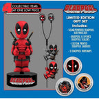 Marvel - Deadpool Gift Set (Body Knocker, Scalers, Earbuds, Hubsnaps) - NECA