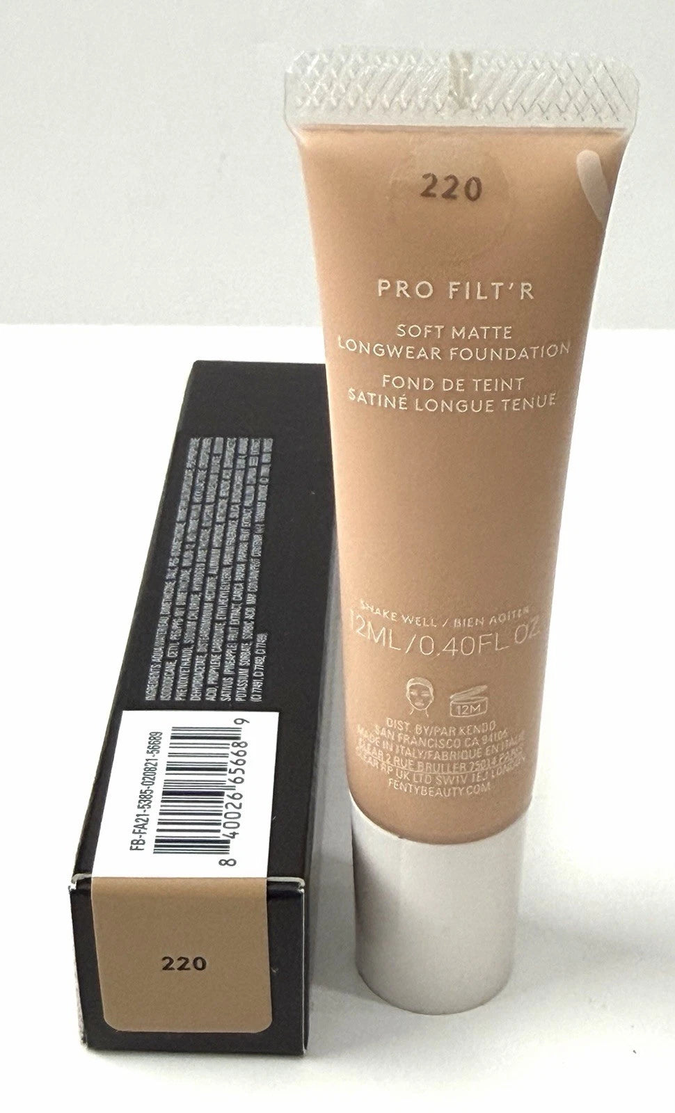 Fenty Beauty Pro Filter Soft Matte Longwear Foundation #220 Light Med
